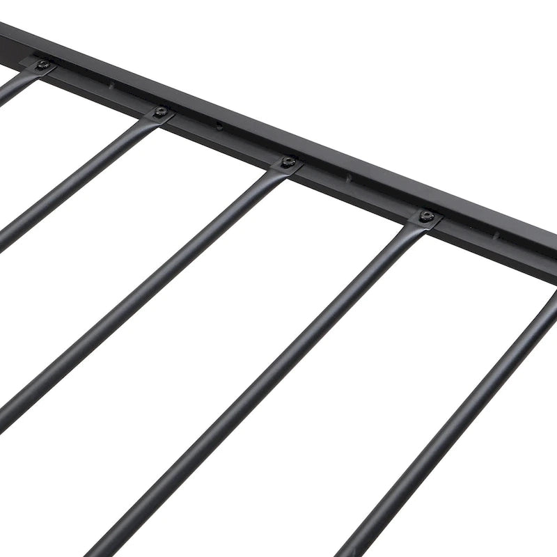 Lit plateforme en métal grand format avec tête de lit en bois et rangement sous le lit