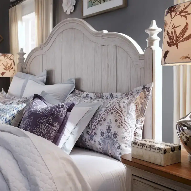 Lit à baldaquin Queen de style campagnard – Blanc antique avec dessus châtaigne