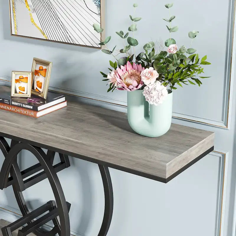 Console de 55 pouces en faux marbre avec piètement géométrique en métal